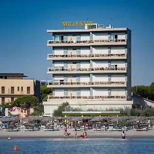 3* Отель Majestic